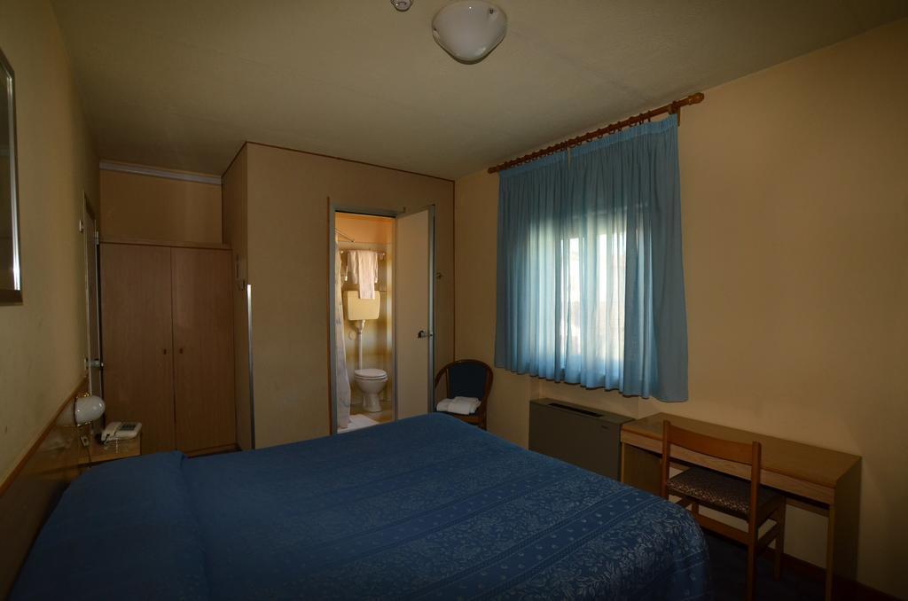 Hotel Astoria Altopascio Kültér fotó