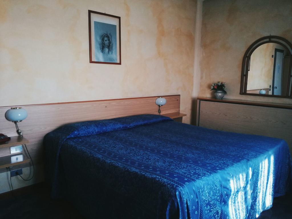 Hotel Astoria Altopascio Kültér fotó