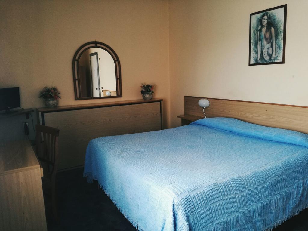 Hotel Astoria Altopascio Kültér fotó