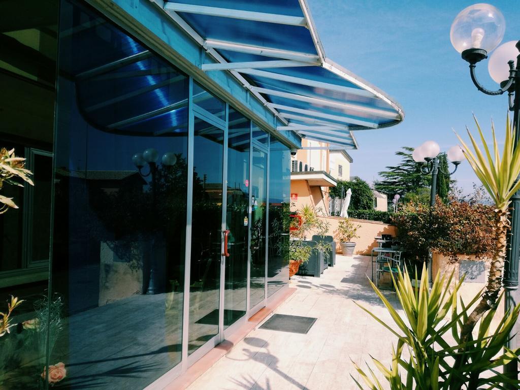 Hotel Astoria Altopascio Kültér fotó
