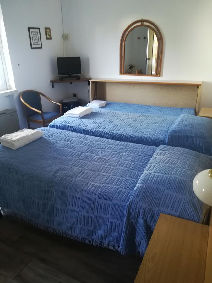 Hotel Astoria Altopascio Kültér fotó