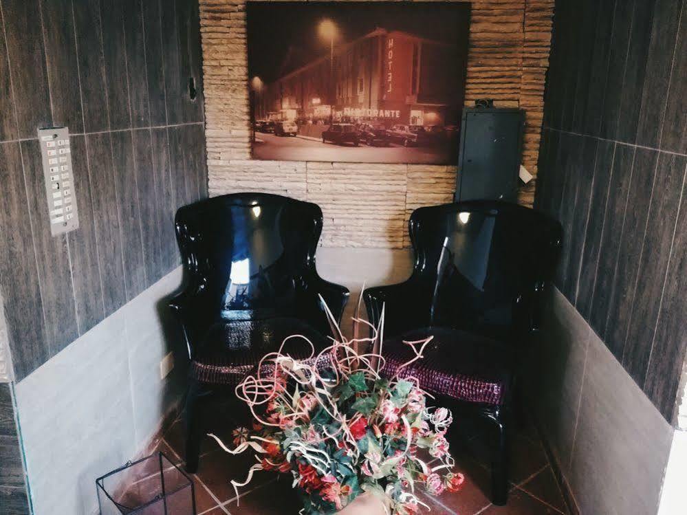 Hotel Astoria Altopascio Kültér fotó